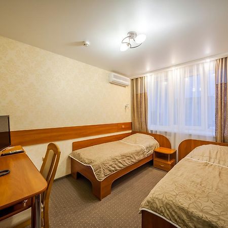 Paradise Hotel Gomel Exteriör bild